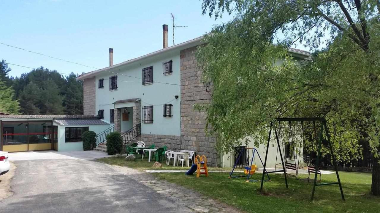 La Vista De Gredos Apartment Наваредонда де Гредос Екстериор снимка