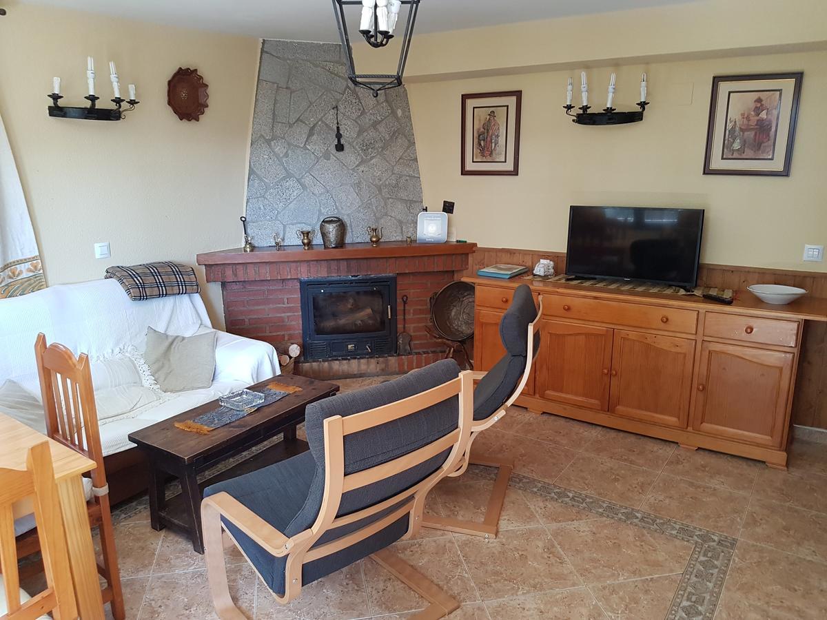 La Vista De Gredos Apartment Наваредонда де Гредос Екстериор снимка